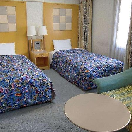 Hotel Sunpalace Hiroshima Esterno foto